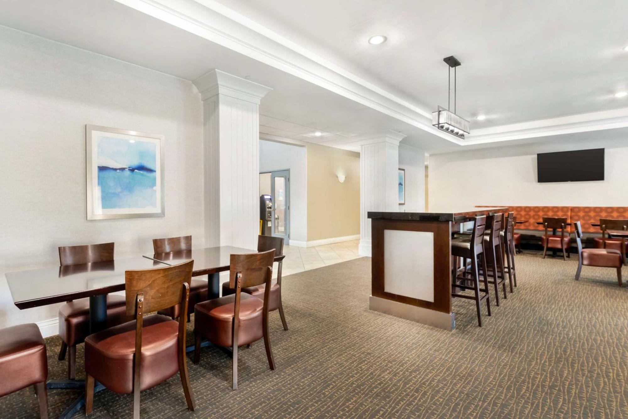 Best Western Plus Appleton Airport Mall Hotel Eksteriør bilde